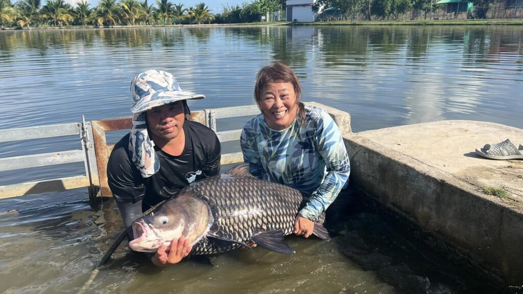 Asian-Carp-fishing-tour-viet-nam-trips-6