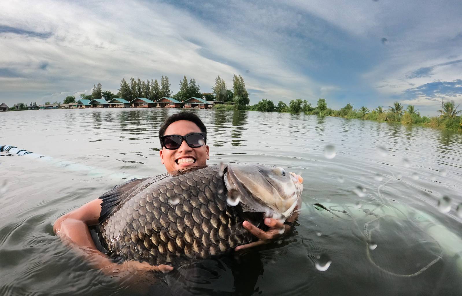 viet-nam-fishing-tours-thai-lan-Bungsamran-lake-3
