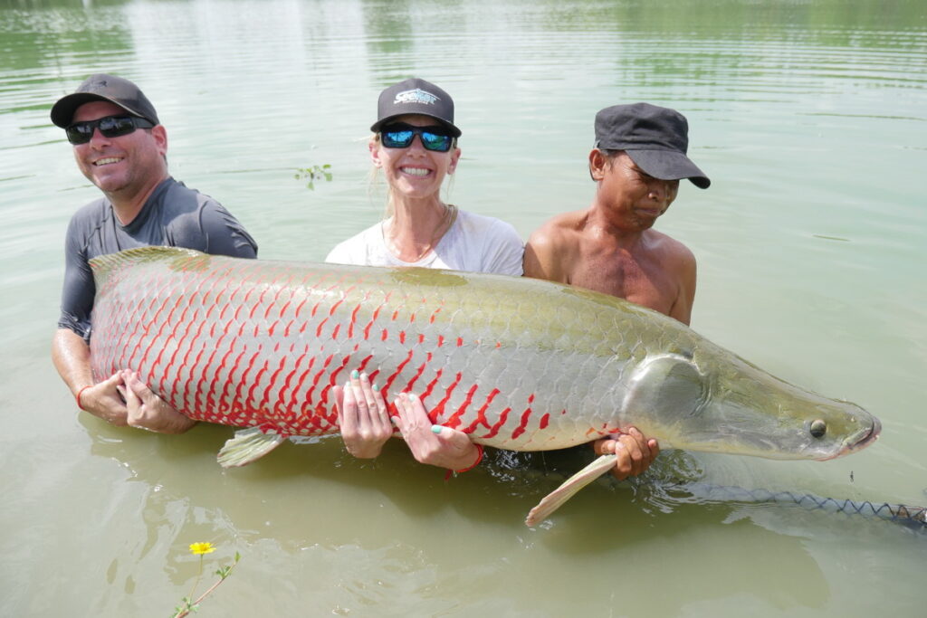 arapaima-Predator-Fishing-in-Bangkok-thailand-tours-trips