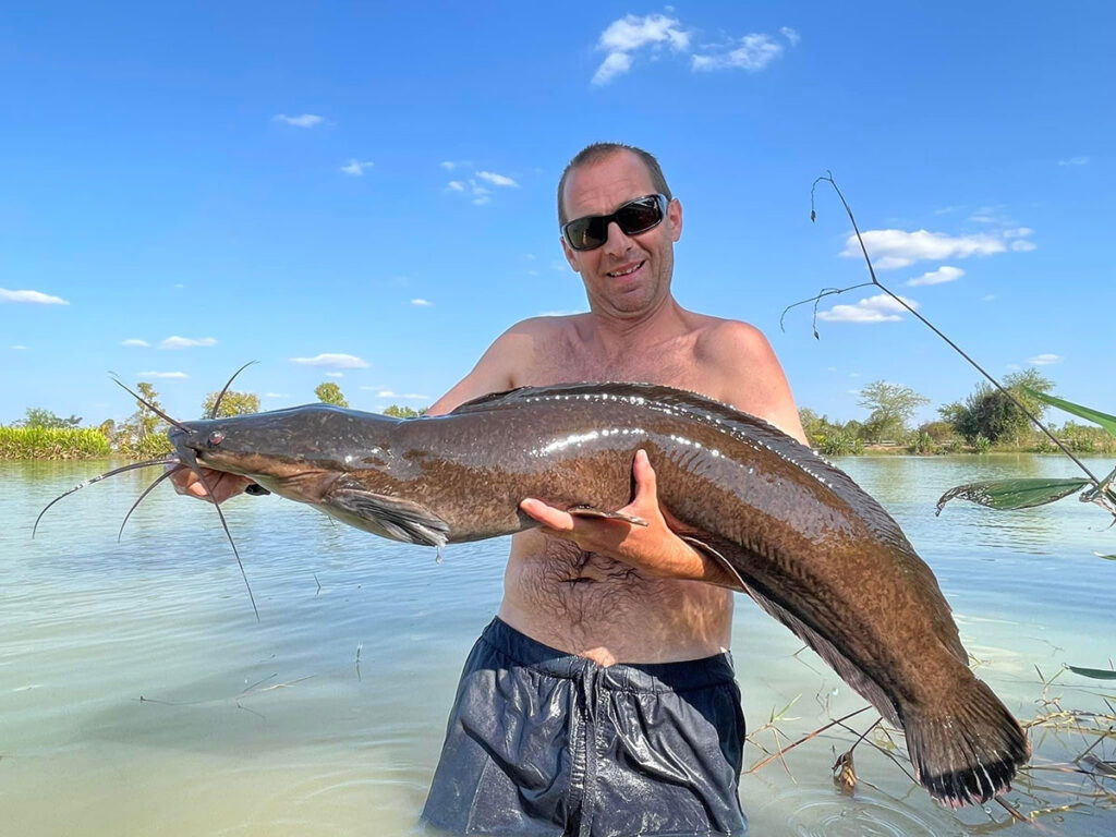 walking-catfish-binh-dai-ben-tre-viet-nam-fishing-tours-trips-mekong-delta-river