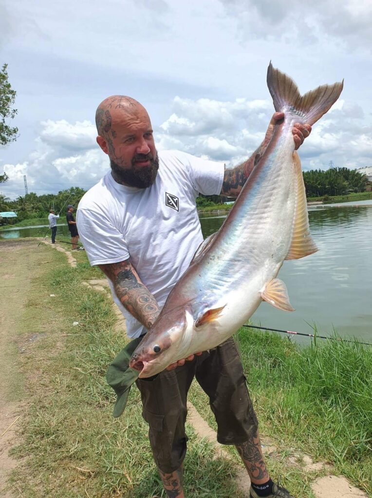 Viet-Nam-Fishing-tours-mekong-river-2