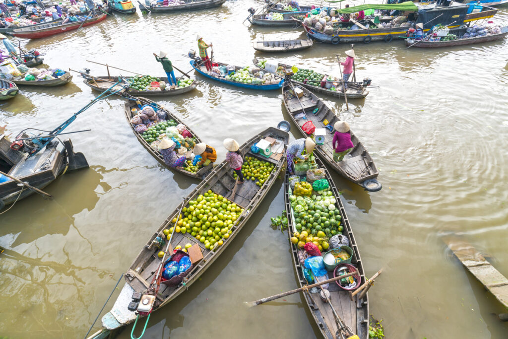 Floating-Market-Can-Tho-Vietnam-fishing-tour-mekong-river