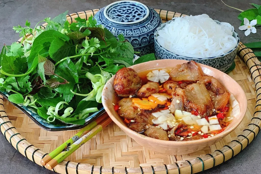 bun_cha_ha_noi_pho-co-viet-nam-fishing-tours