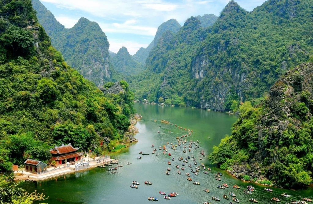ninh-binh-viet-nam-fishing-tours