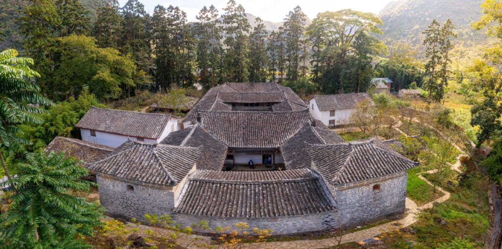 Dinh-Thu-vua-meo-viet-nam-fishing-tour-trip