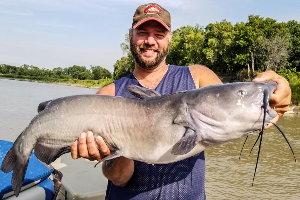 2-River-Monsters-mekong-the-giant-catfish-northern-viet-nam-fishing-tour-trip-travel-happy-new-year-2026