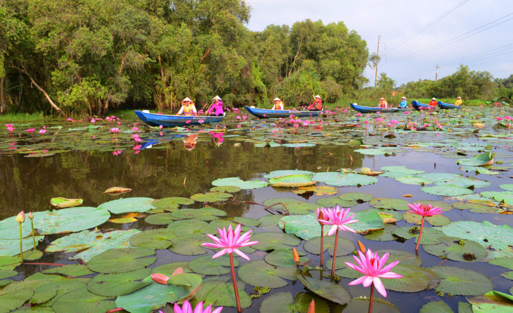 Tan Lap Floating Village-moc-hoa-long-an-viet-nam-fishing-tour-trip-adventure-111