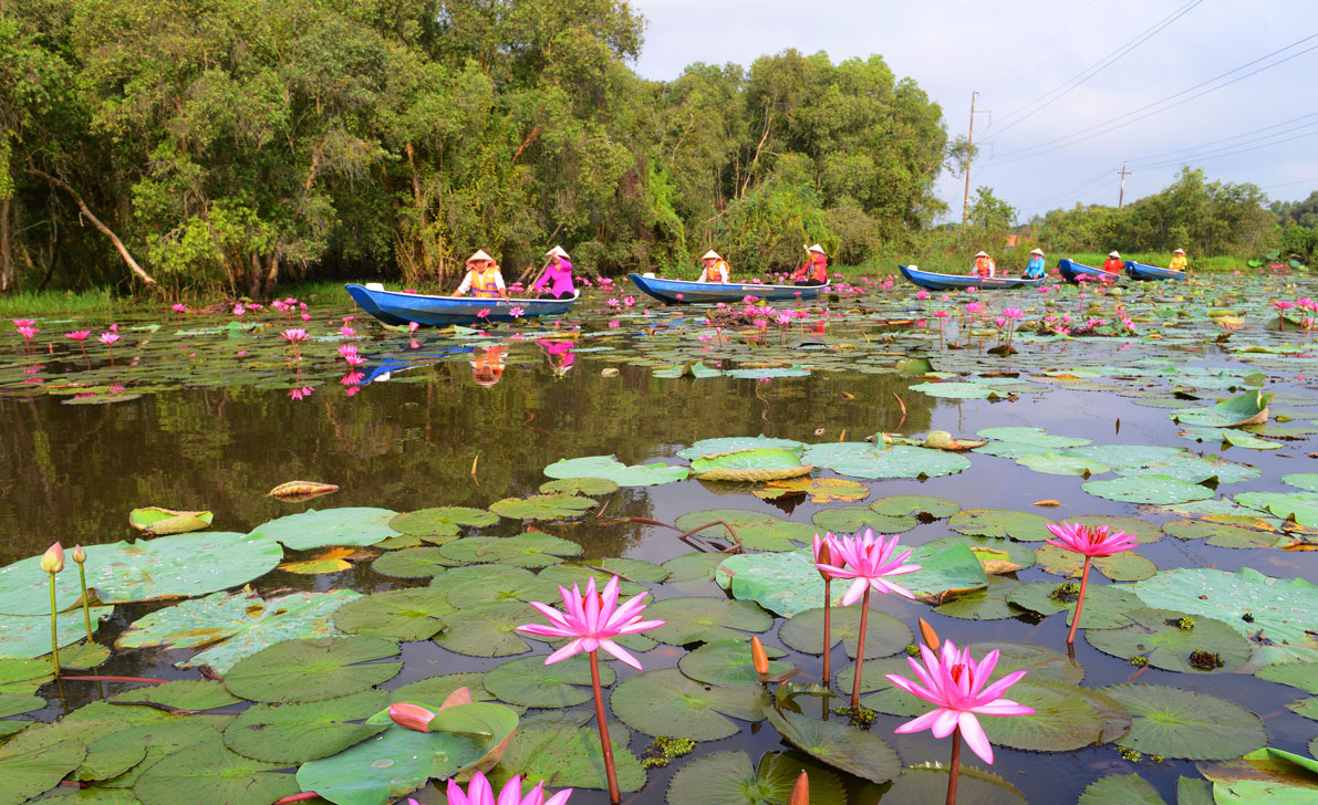 Tan Lap Floating Village-moc-hoa-long-an-viet-nam-fishing-tour-trip-adventure-111