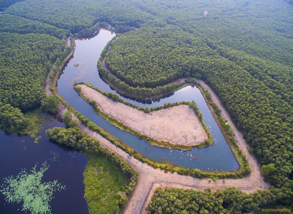 Tan Lap Floating Village