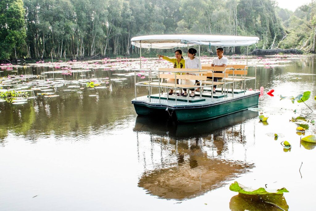 Tan Lap Floating Village