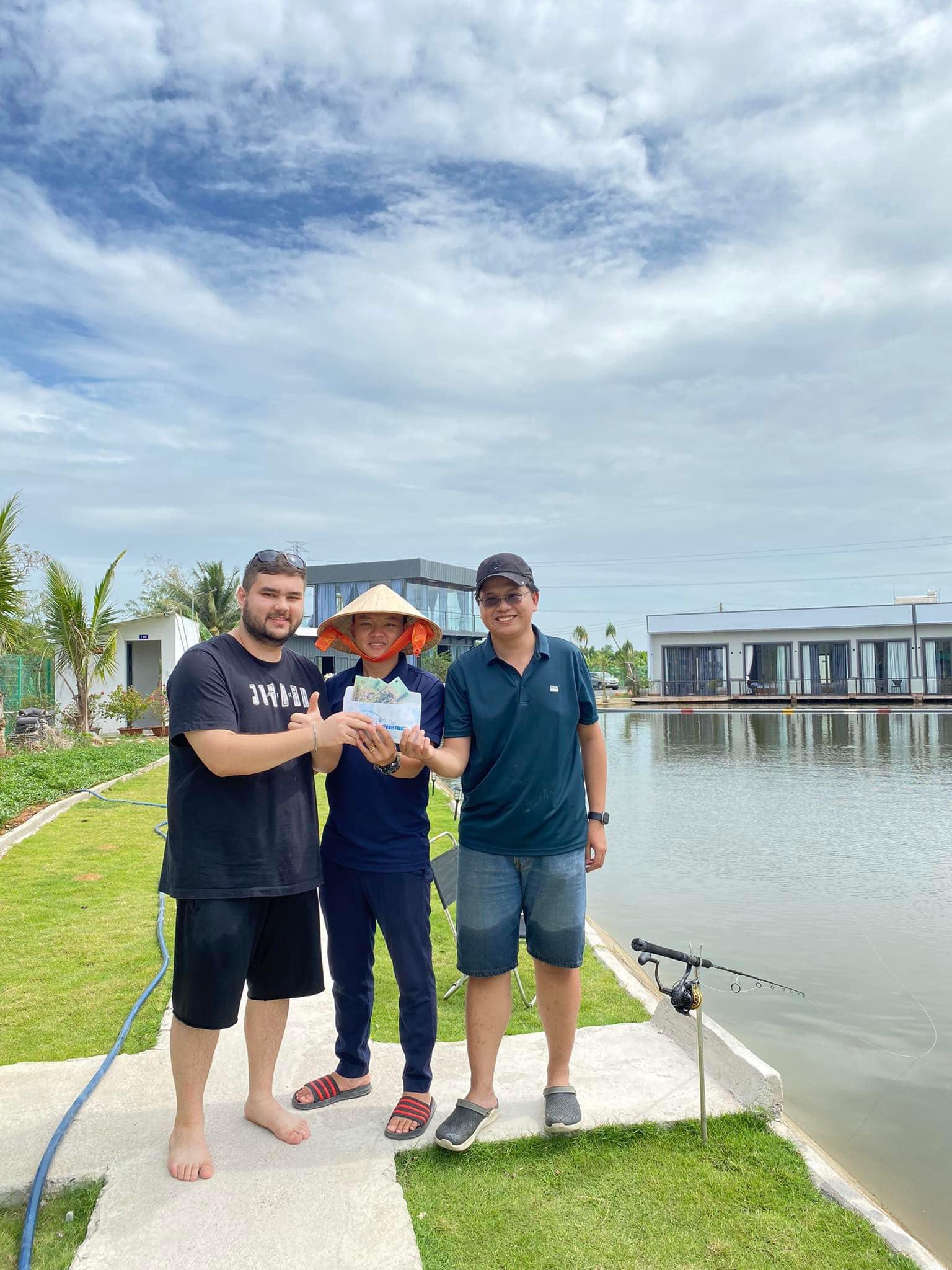 cash-rewards-bull-arena-fishing-lake-vietnam-fishing-tour-trip-travel-adventure-new-year-2026