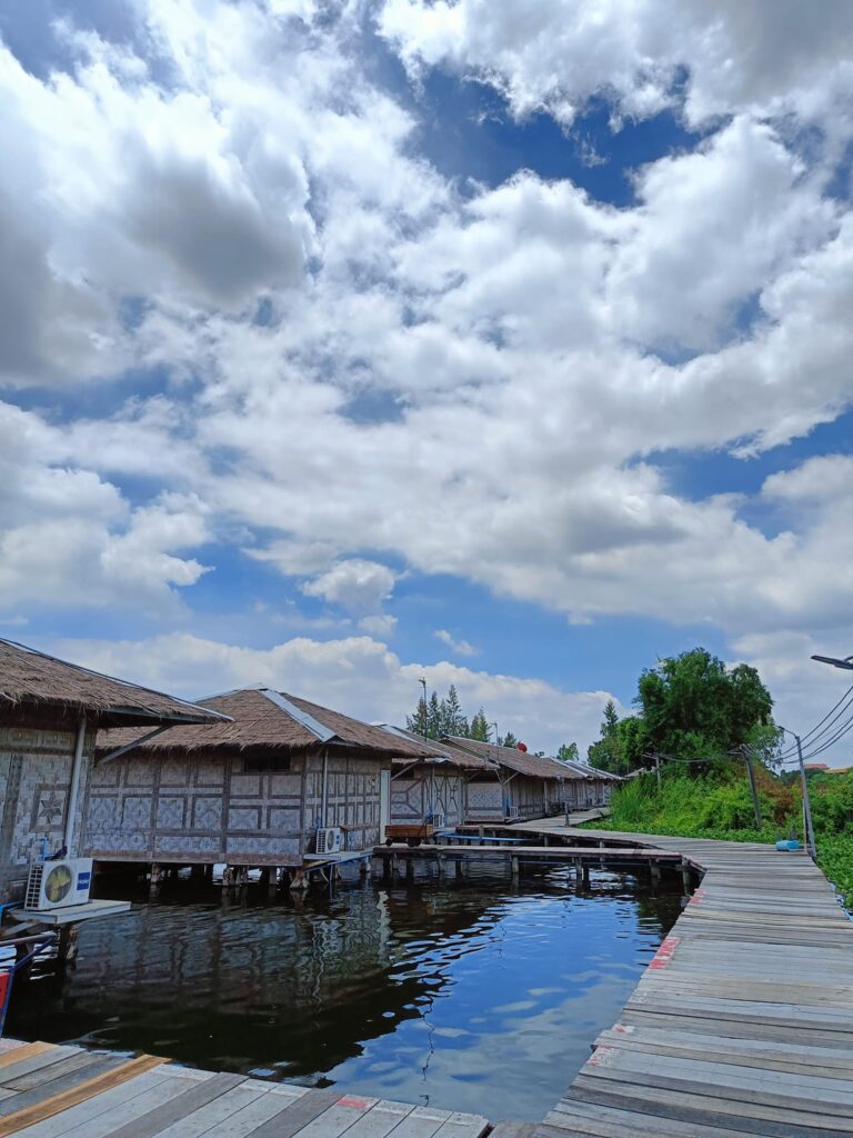 new-bungsamran-fishing-park-bangkok-thailand-viet-nam-tour-trip-adventure-travel-family-2