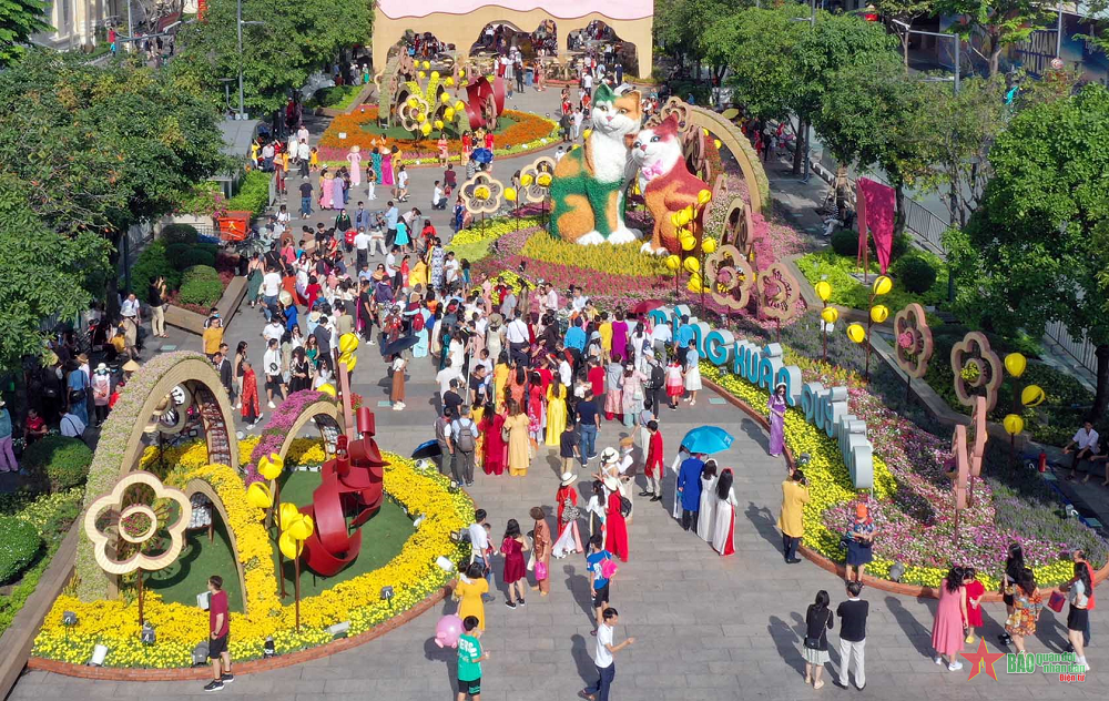 tet-holiday-Lunnar-New-Year-2026-ho-chi-minh-city-southern-viet-nam-tour-trip-travel-adventure-angler