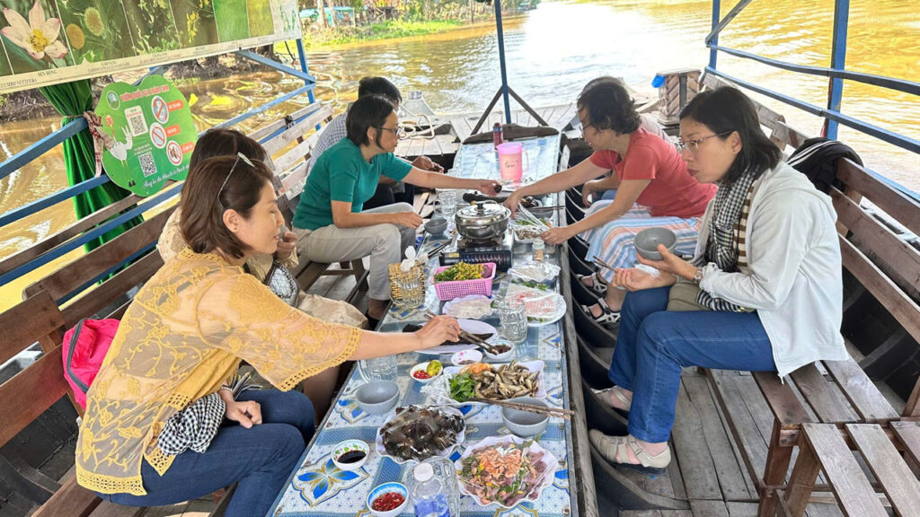 tram-chim-national-park-dong-thap-viet-nam-fishing-tour-trip-adventure-food-party