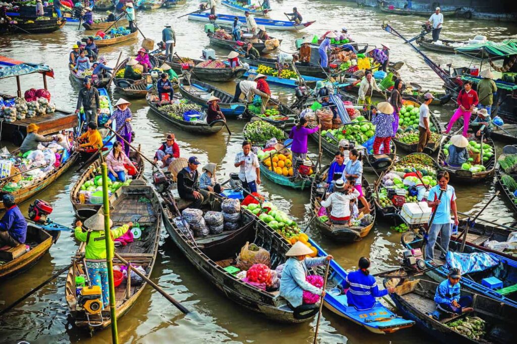 mekong-delta-can-tho-floating-village-fishing-catching-vietnam-trip-tour-travel-summer-2026-13