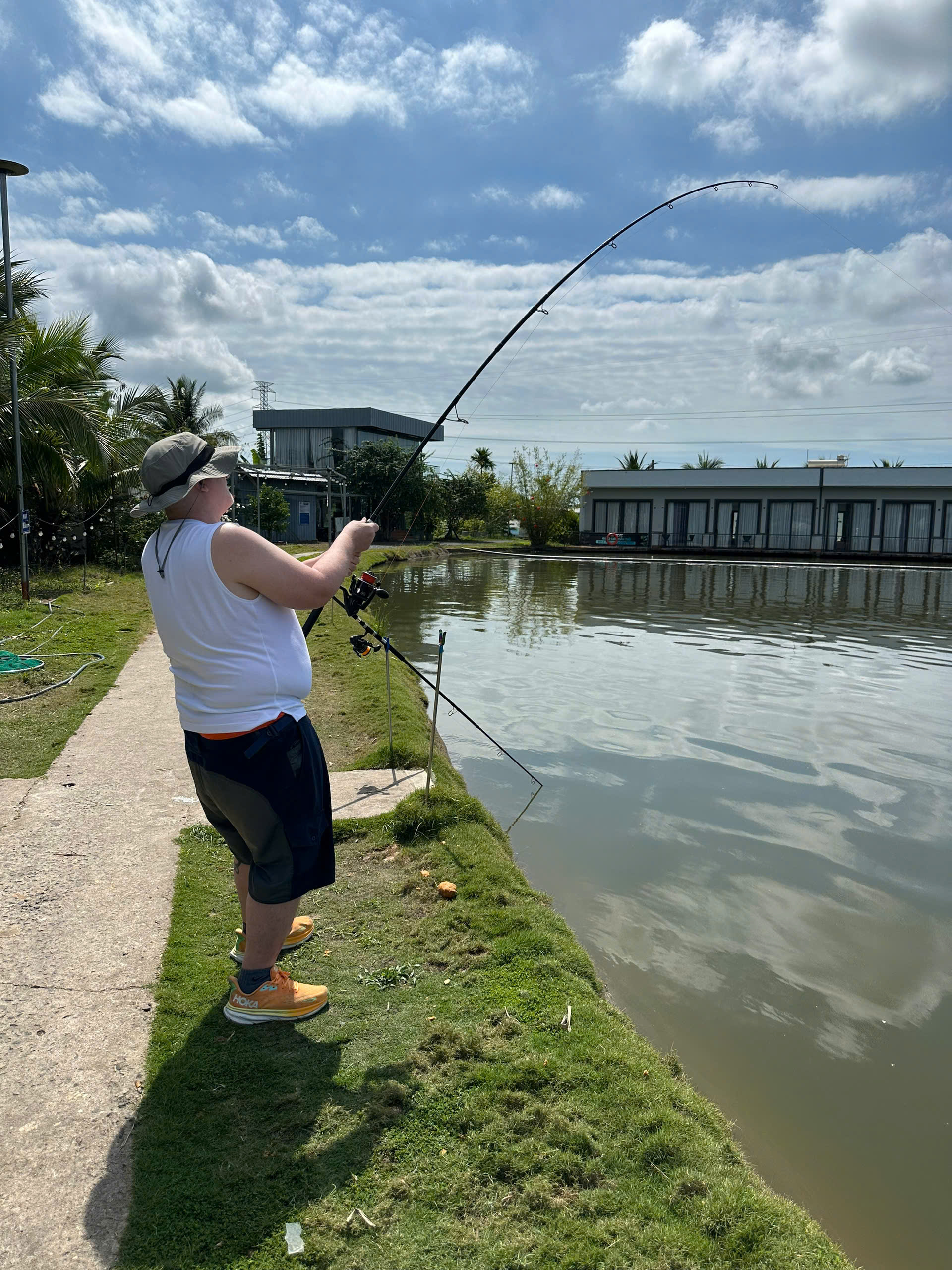 summer-fishing-vietnam-tour-trip-travel-angler-lure-fly-fishing-2026-bull-arena-park-lake-1191512