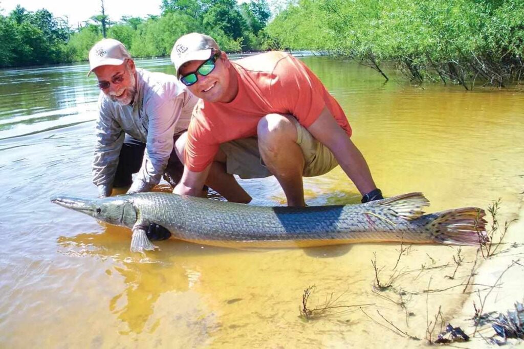 Alligator-Gar-viet-nam-fishing-tours-trips-travel-anglers-lure-fly-fishing-summer-2026-catching-11