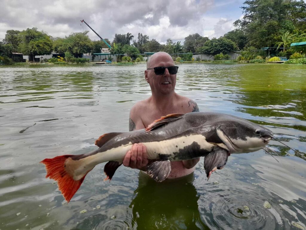 Amazon-Redtail-Catfish-viet-nam-fishing-tours-trips-travel-anglers-lure-fly-fishing-summer-2026-catching-8962