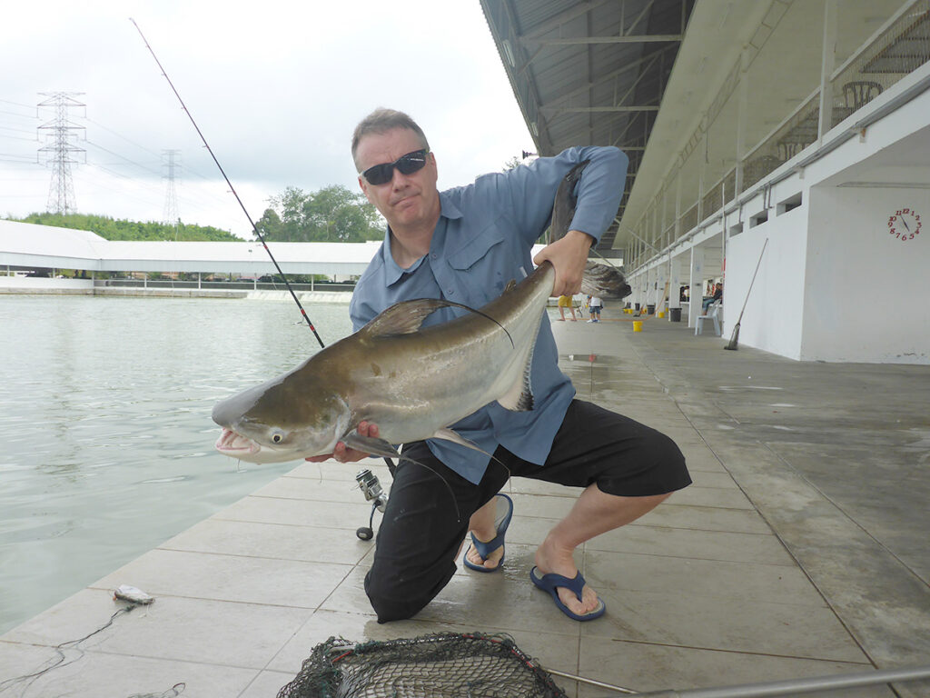 Chao-phraya-catfish-viet-nam-fishing-tours-trips-travel-anglers-lure-fly-fishing-summer-2026-catching-4572