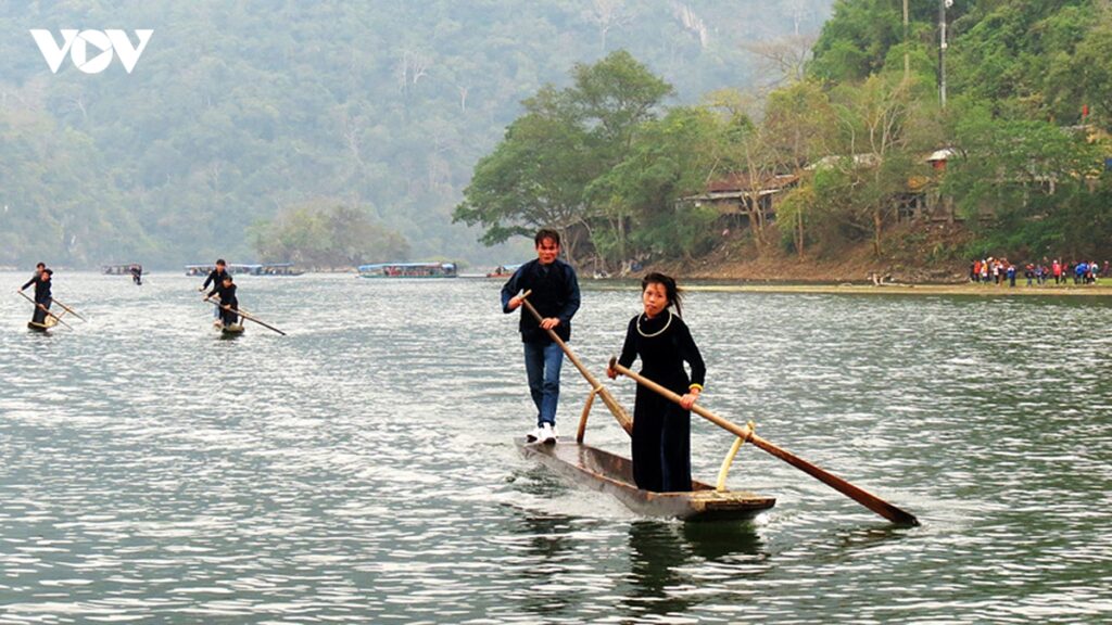 Dau-dang-waterfall-Professional-Angling-Team-National-Vietnam-fishing-tours-trips-travelers-anglers-flyfishing-lurefishing-summer-2026