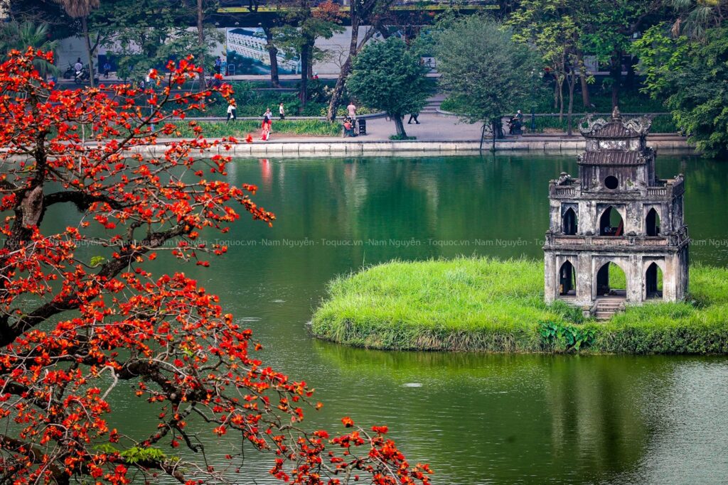 Hoan Kiem Lake