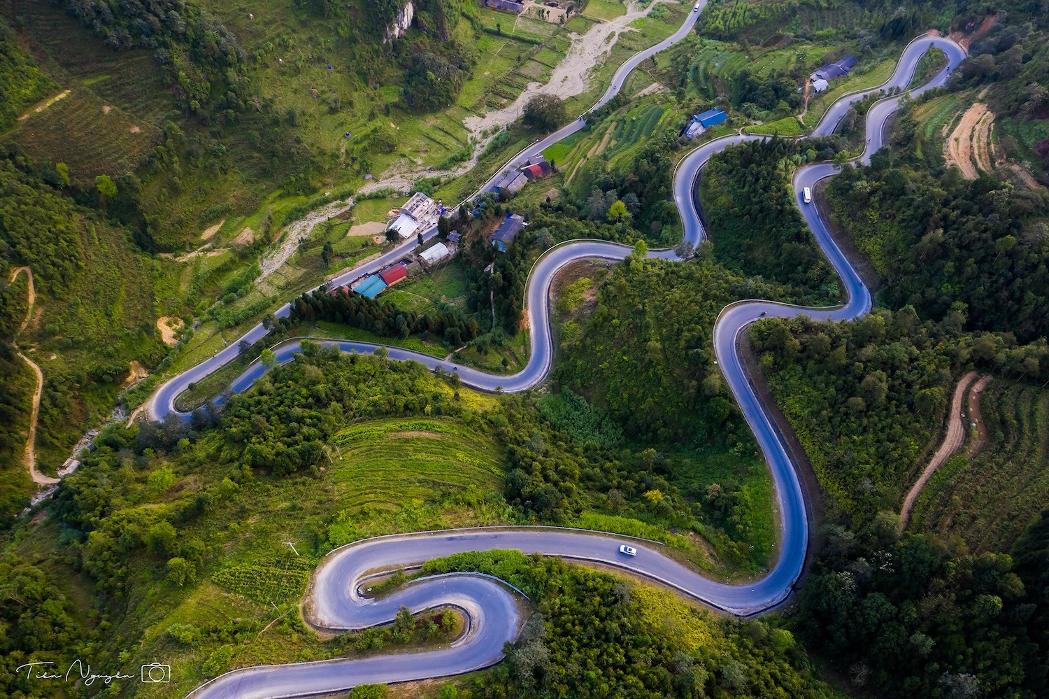 Ma Pi Leng Pass