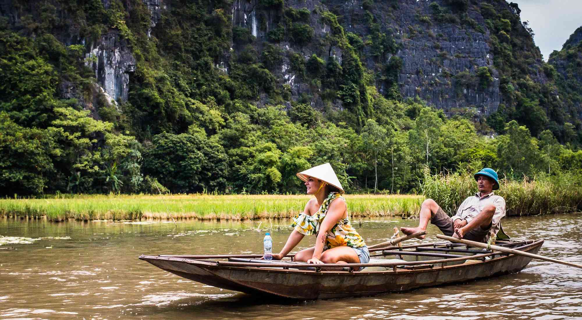 Tam-coc-ninh-binh-Professional-Angling-Team-National-Vietnam-fishing-tours-trips-travelers-anglers-flyfishing-lurefishing-summer-2026-2