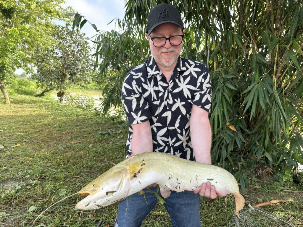 hanoi-viet-nam-fishing-tour-trip-travel-anglers-summer-2026-businessmen-woman-25