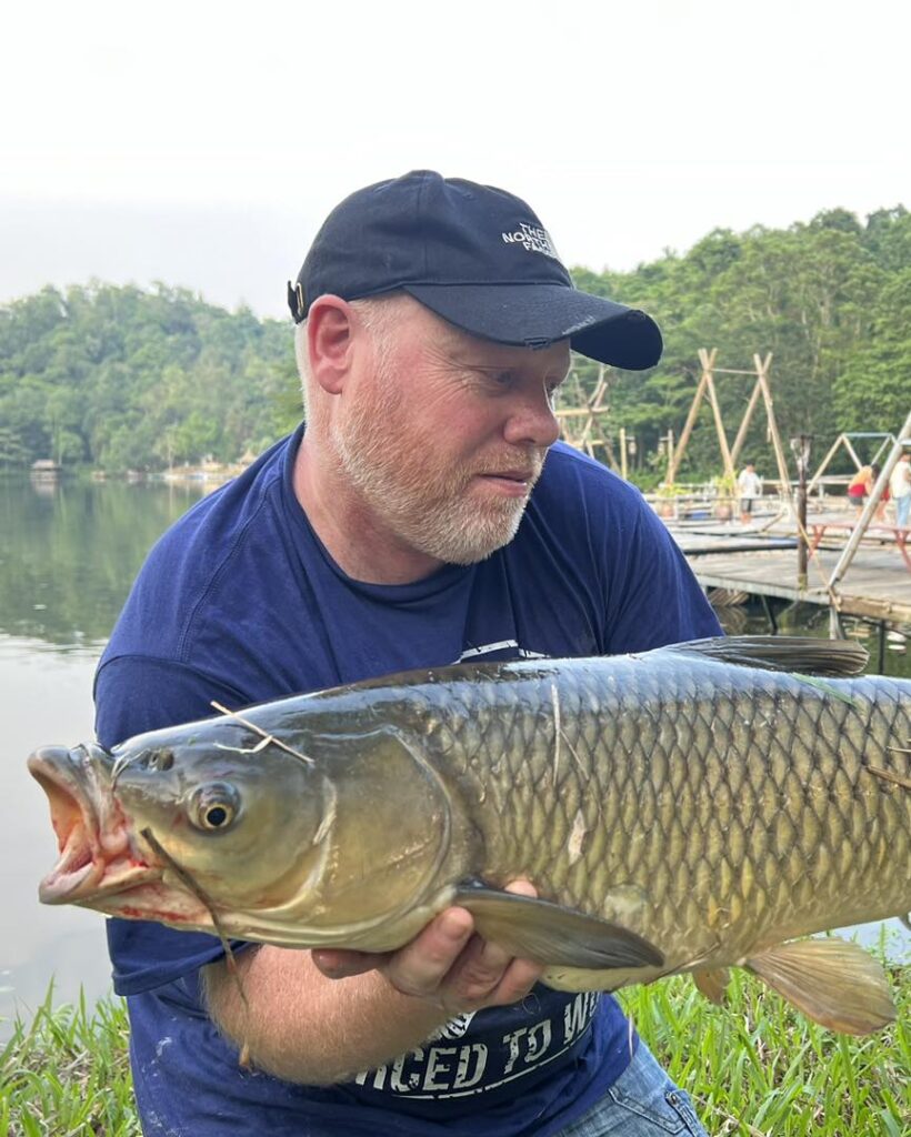 hanoi-viet-nam-fishing-tour-trip-travel-anglers-summer-2026-businessmen-woman-2576