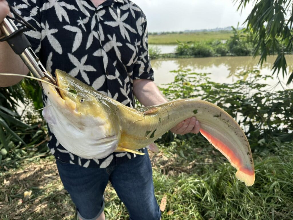 hanoi-viet-nam-fishing-tour-trip-travel-anglers-summer-2026-businessmen-woman-259