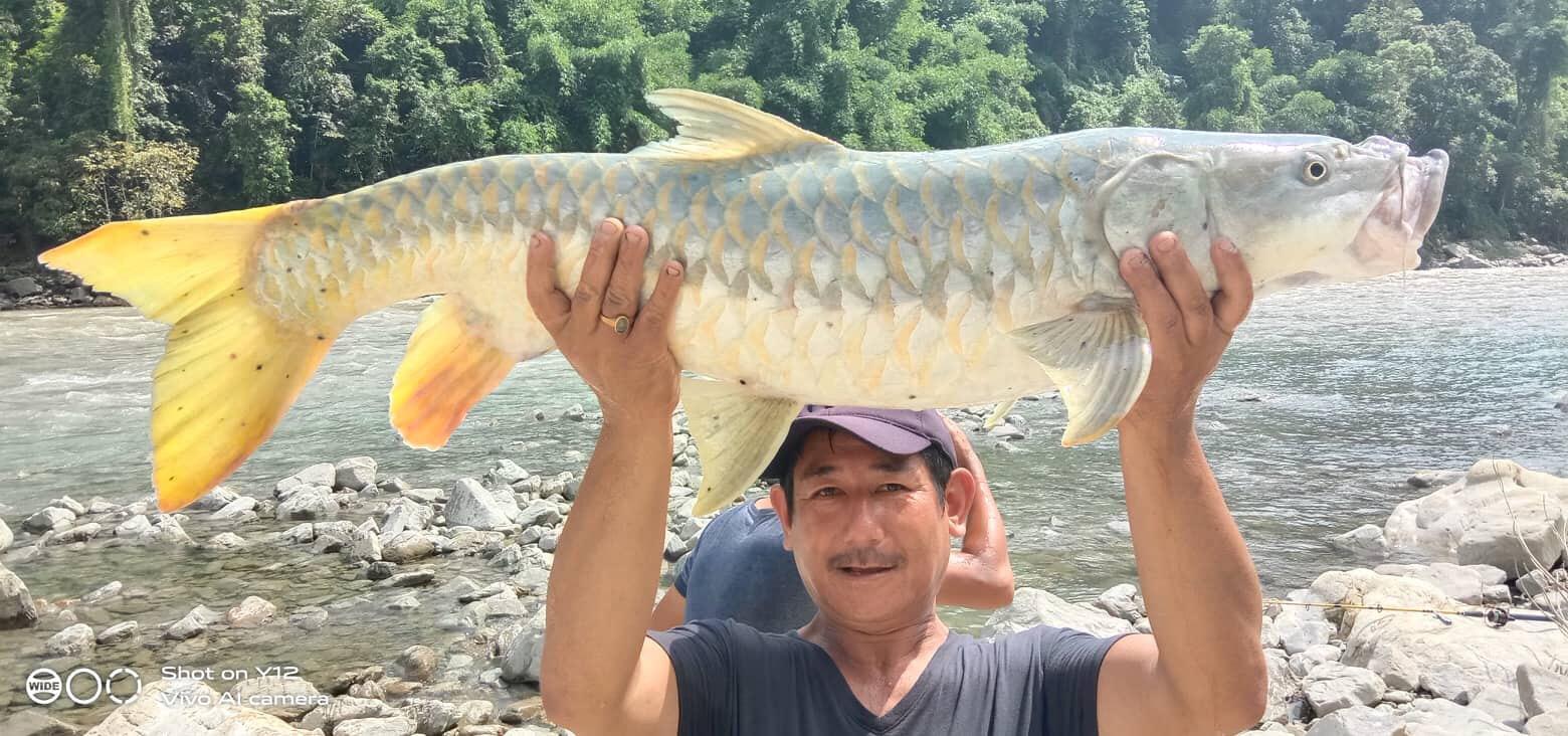 mahseer-finding-businessman-vietnam-fishing-tours-trips-travel-anglers-summer-2026-adventure-1