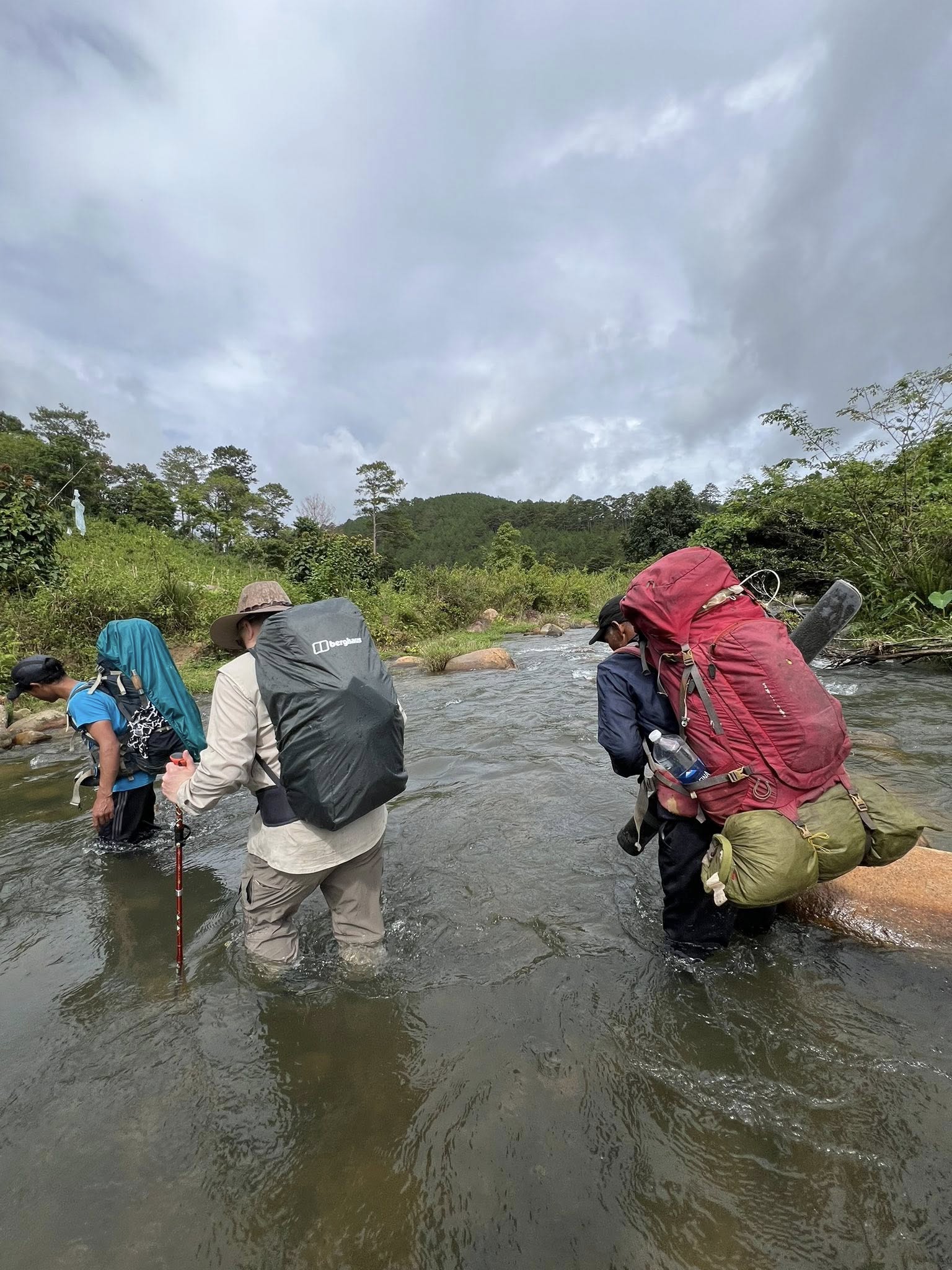 mahseer-finding-businessman-vietnam-fishing-tours-trips-travel-anglers-summer-2026-adventure-71