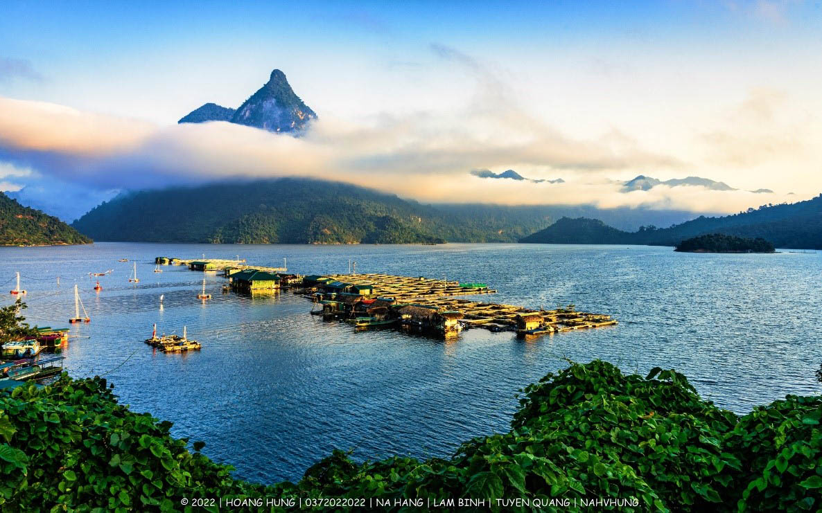 Na-Hang-Lam-Binh-tuyen-quang-province-autumn-vietnam-fishing-tours-trips-travel-anglers-lure-flyfishing