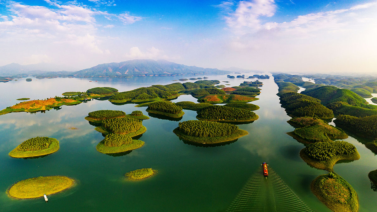 thac-ba-lake-vietnam-fishing-tours-trips-travel-anglers