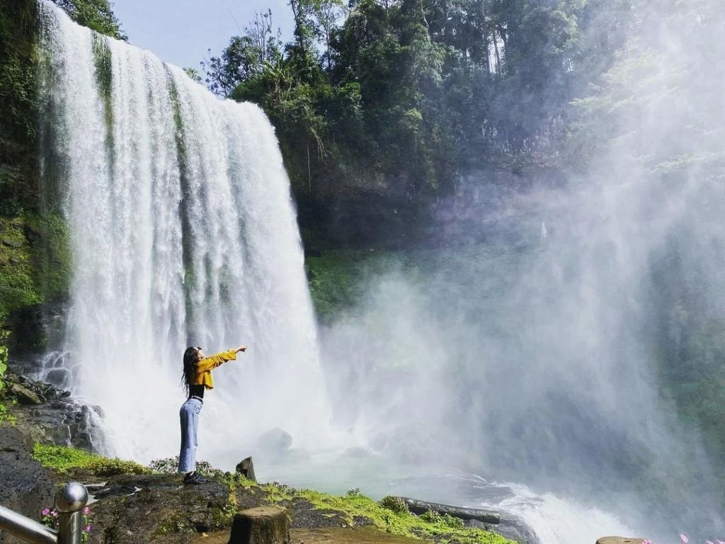 Dambri Waterfall
