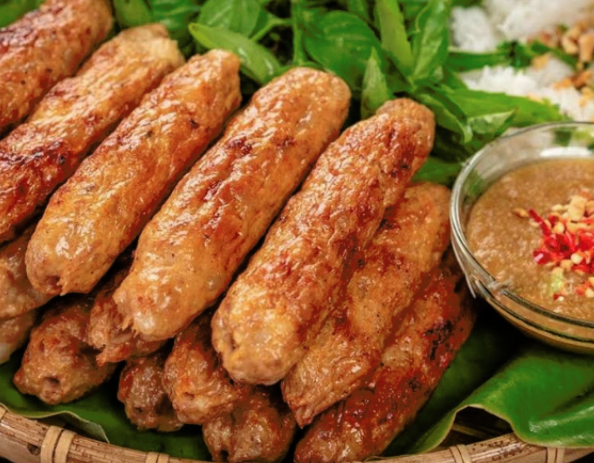 Grilled Pork Sausage Skewers (Nem nướng Cái Răng)