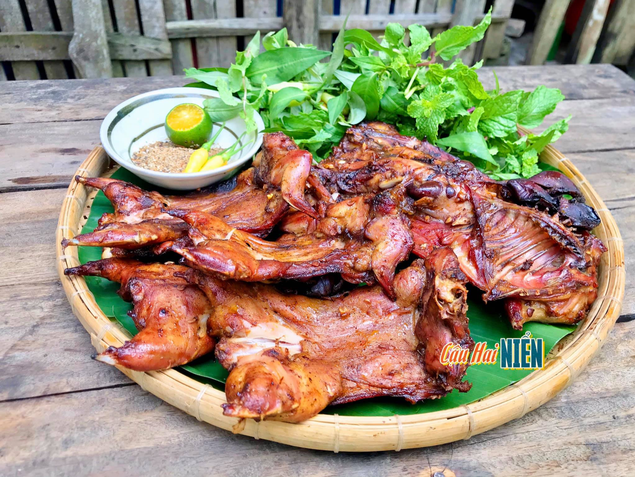 Chuột Đồng Nướng Lu (Clay-Jar Roasted Field Rice Rats)