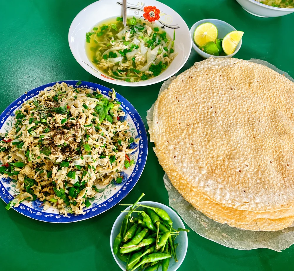 Don Tra Khuc (Tra Khuc River Mussels)