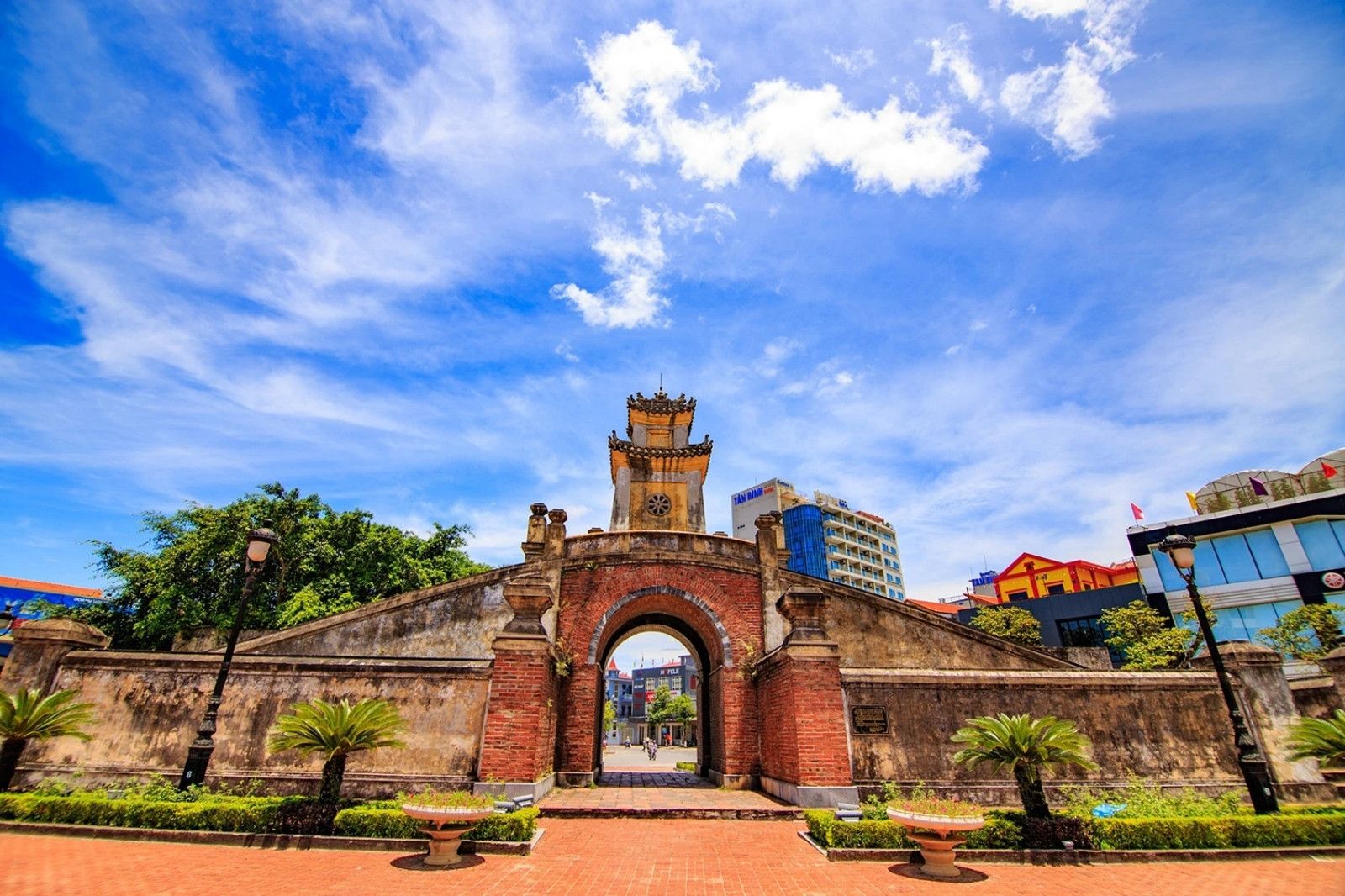 Quang Binh Gate 