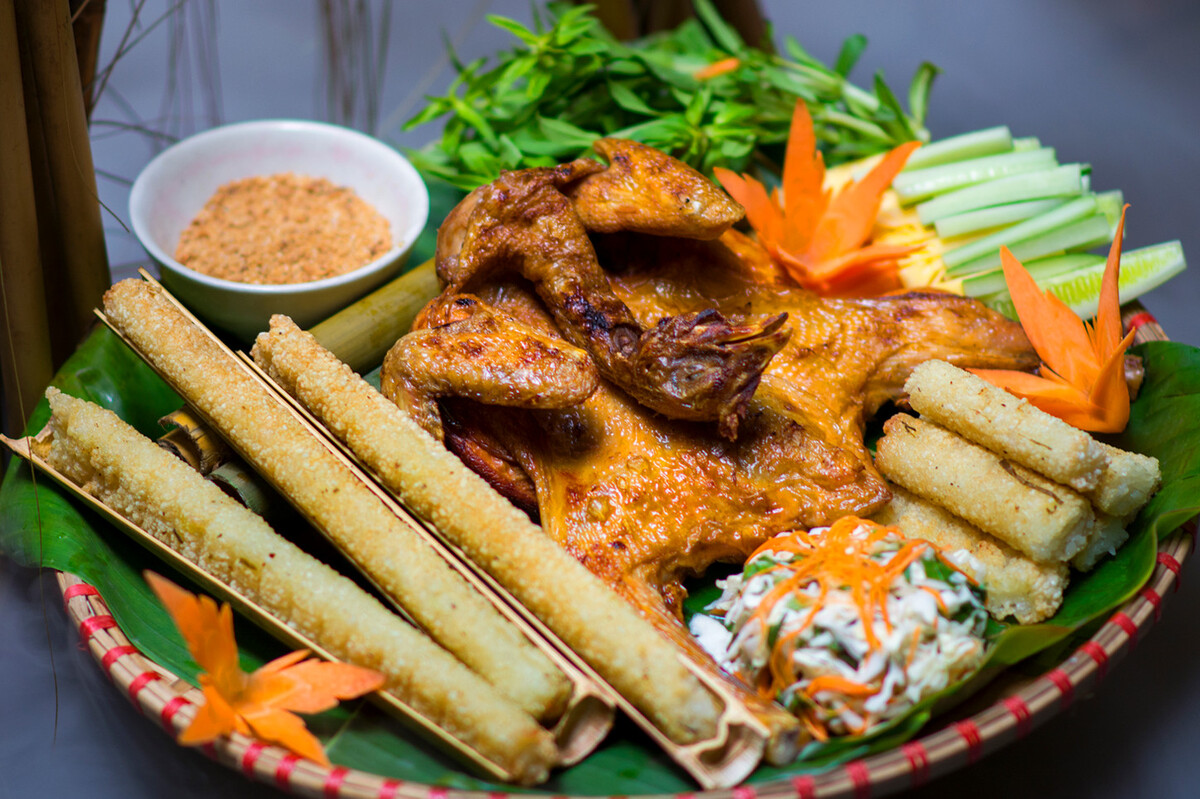 Sticky Rice in Bamboo Tubes (Cơm Lam)