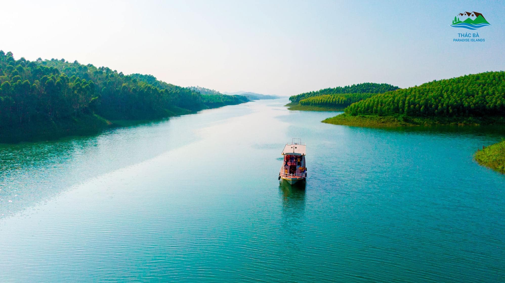 Fishing boat excursion on Thac Ba Lake, Yen Bai