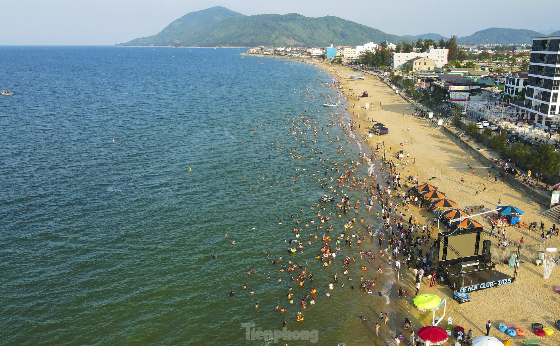 Thien Cam Beach (Biển Thiên Cầm)