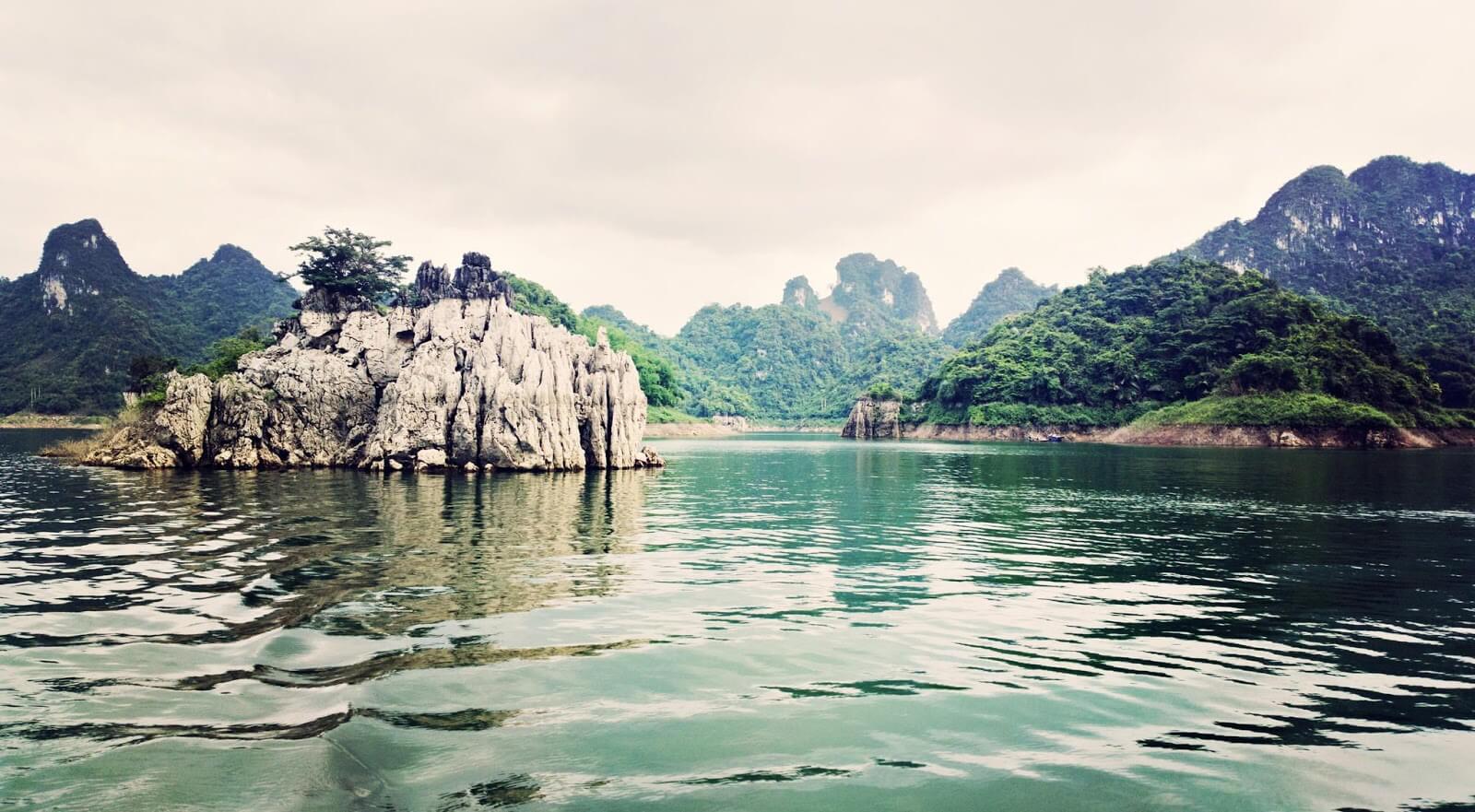 Thung Nai Bay