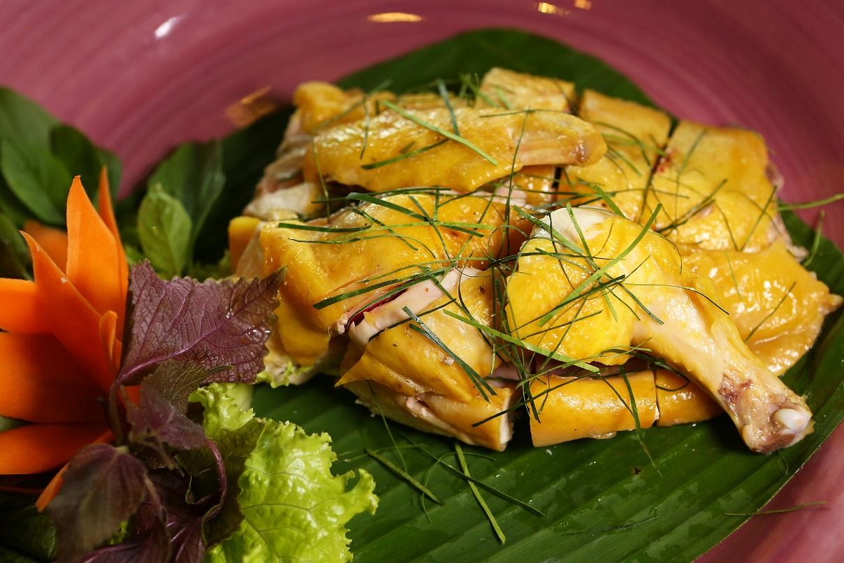 Yen Dhe hill chicken