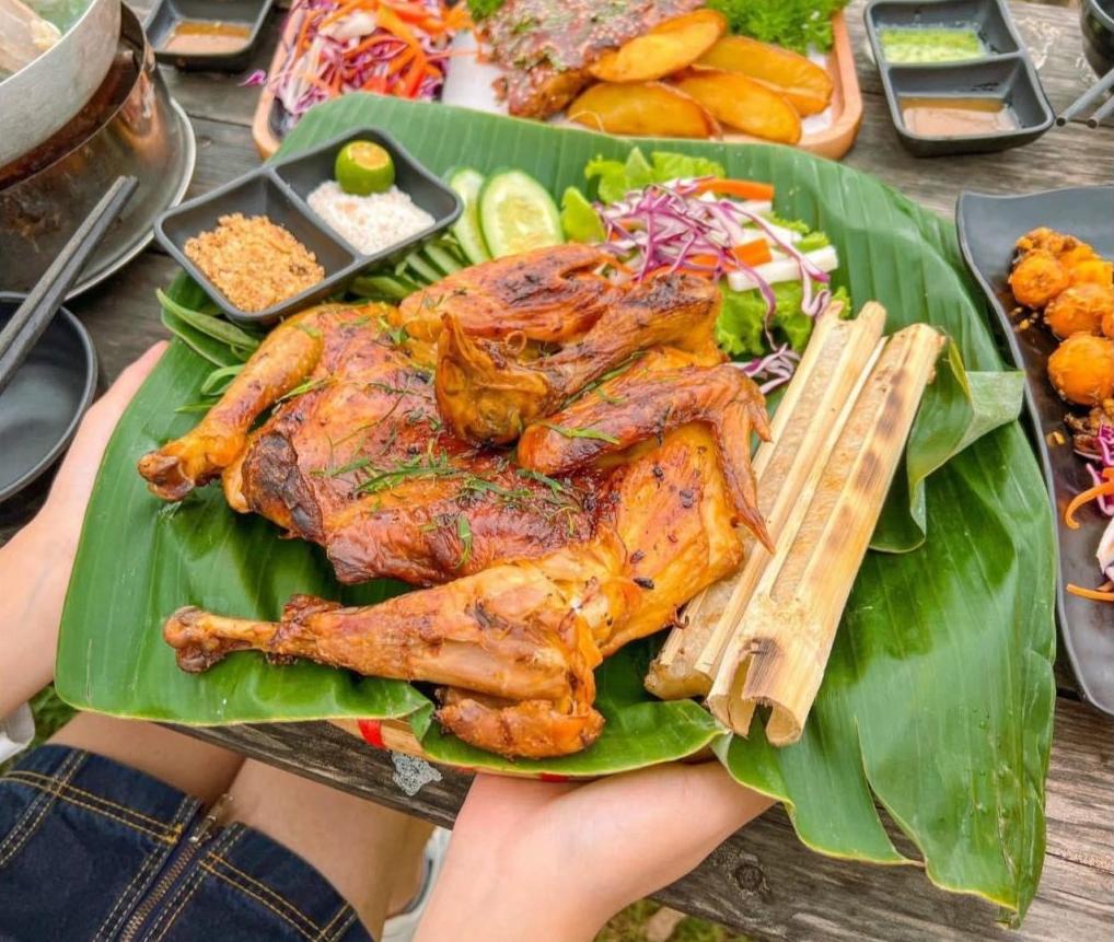Bamboo Rice and Grilled Hill Chicken