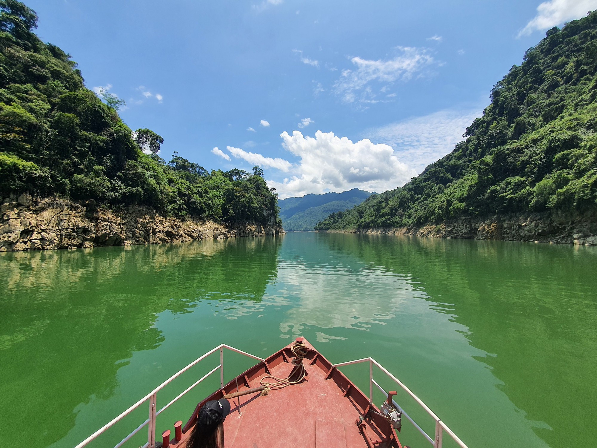 gam-river-cao-bang-province-vietnam-fishing-tours-trips-travel-anglers