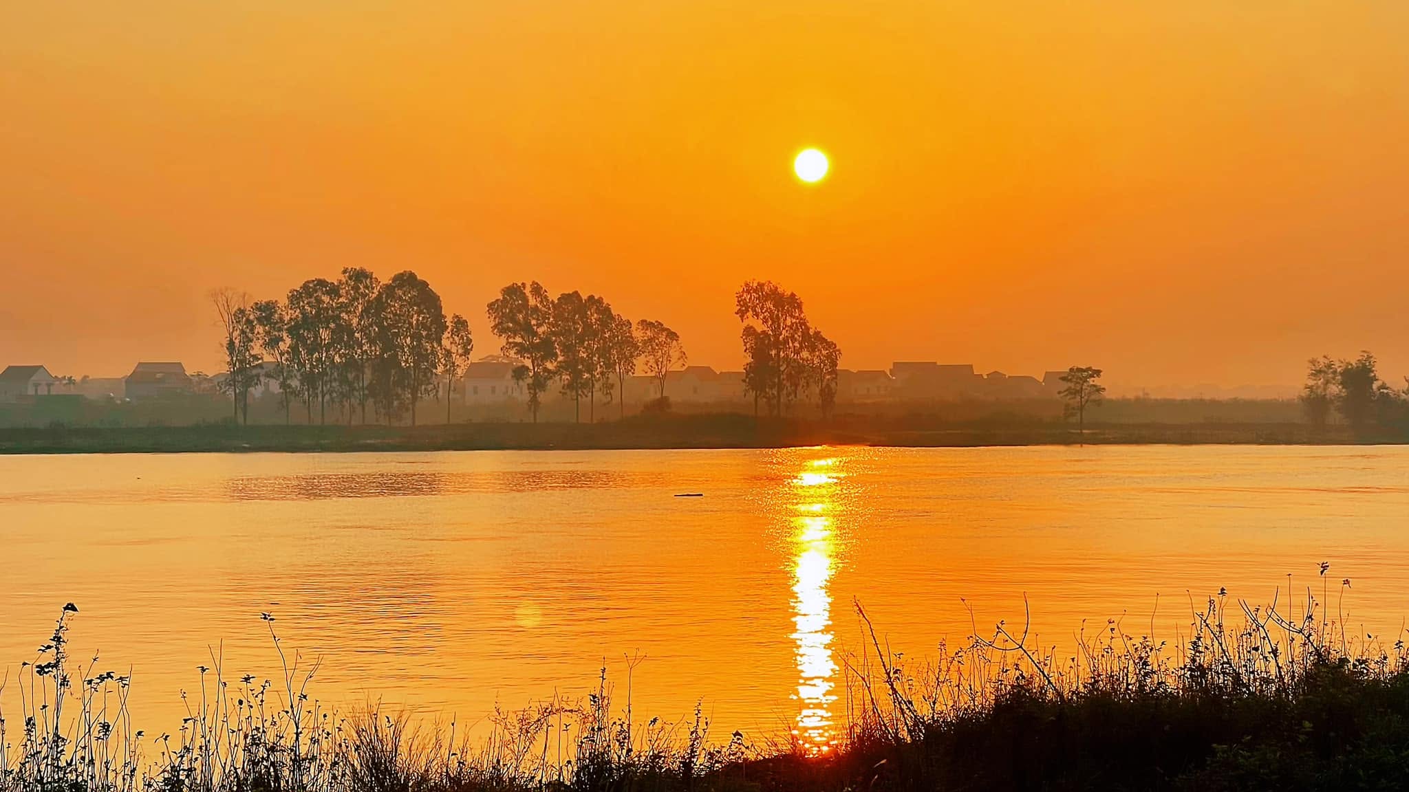 Ninh Co River