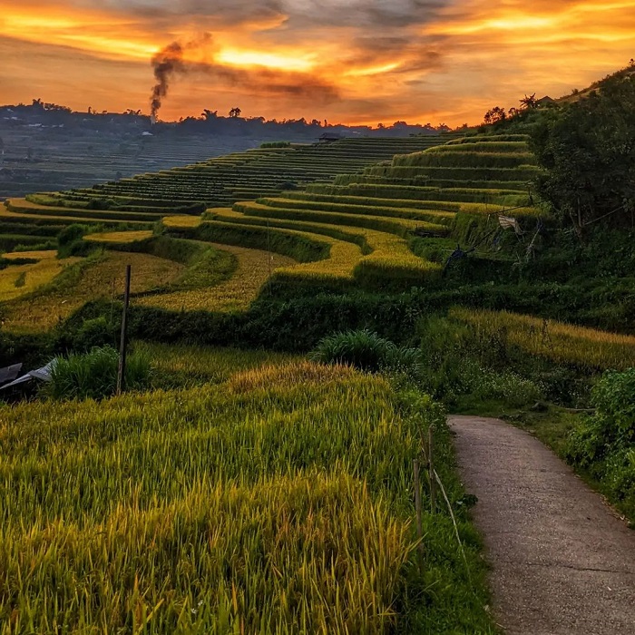Ta Leng Commune is located in Tam Duong District, Lai Chau Province.