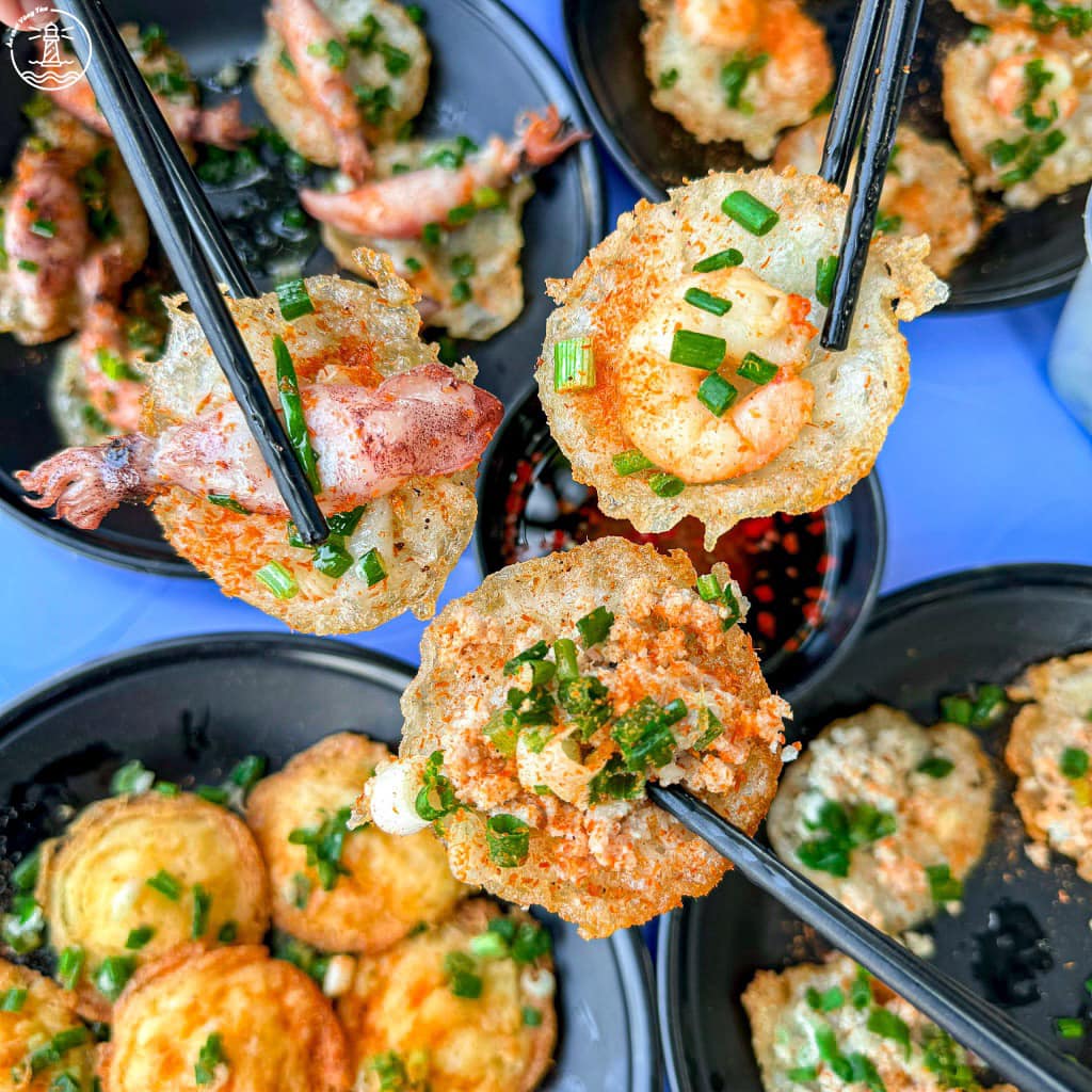 Banh Khot (Crispy Mini Pancakes)