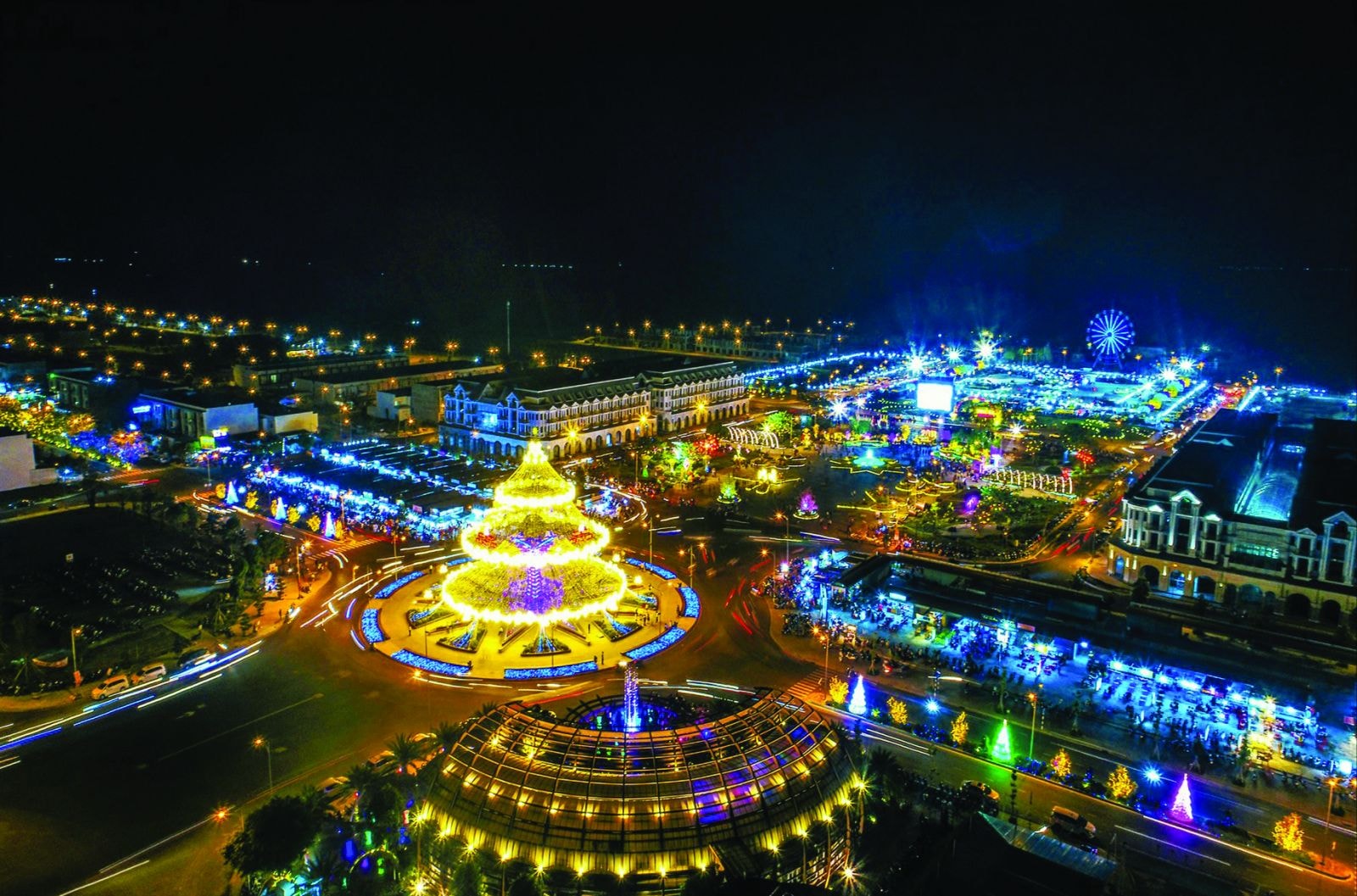 A shimmering night in Rach Gia, Kien Giang